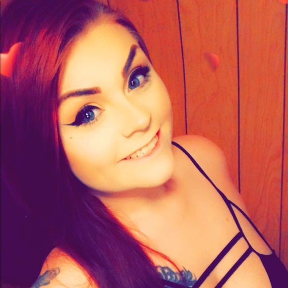 Meet your Posher, Heather - Picture 1 of 1